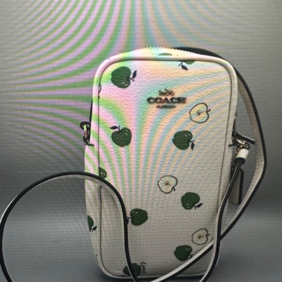 Adorable Green Apple Coach Crossbody Bag! - Picture 14 of 14